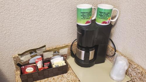 Wabamun Hotel | Shoreside Inn & Suites