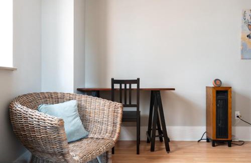 Victorian Village House | Short North Convention Private Parking Pets!