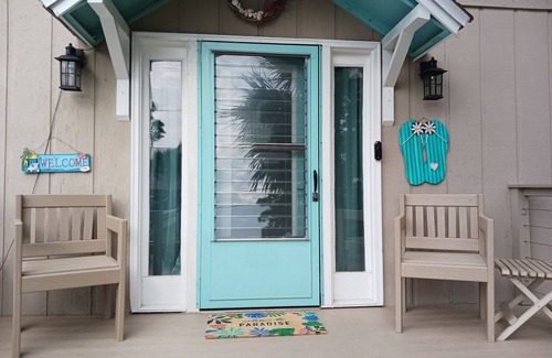 Alligator Point Cottage | ☼ Short Walk to Beach! Canal Front w/Game Room @ Flip-Flop Hideaway