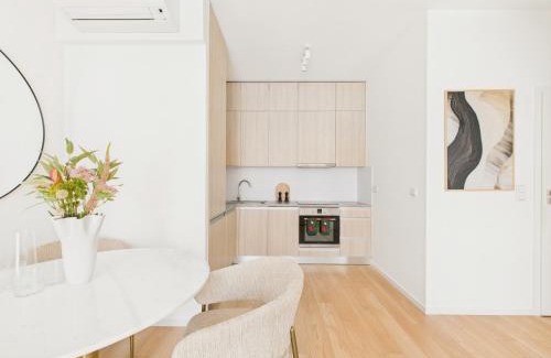 Mirow Apartment | ShortStayPoland Browary Warszawskie