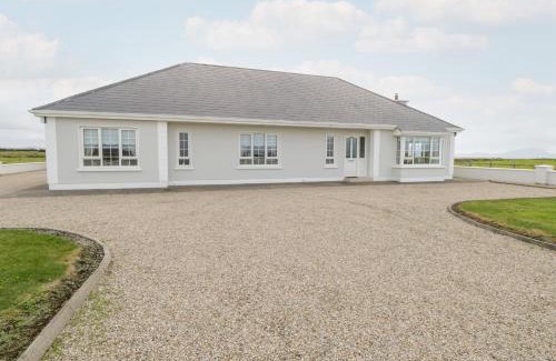 Saula House | Shraigh Beach