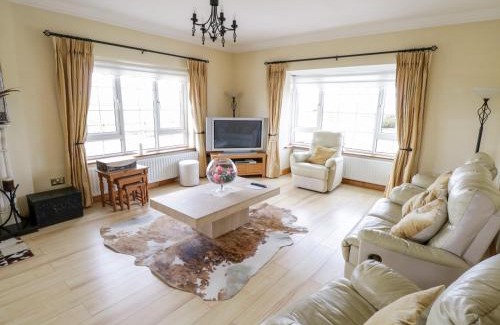Saula House | Shraigh Beach