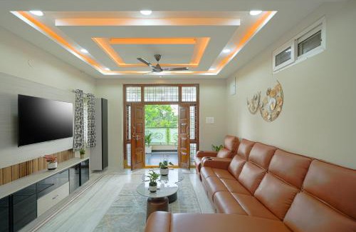Manikonda Hotel | Shreshtam Apart Hotel, Khajaguda