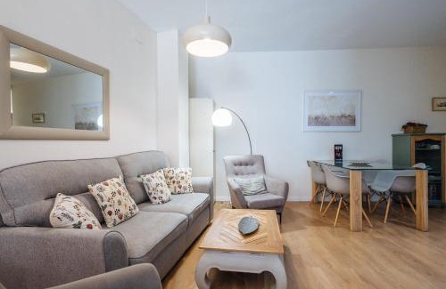 Alfalfa Apartment | Sierpes 54, by Homing U