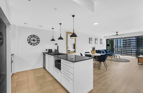 Broadbeach Apartment | Sierra Grand - Level 22 - Oceanside