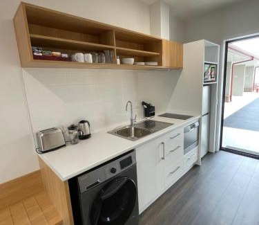 Omarama Hotel | Sierra Motel and Apartments