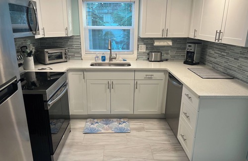Siesta Key Cottage | Siesta Key Cottage one block to village, 3 blocks to beach, Private heated pool