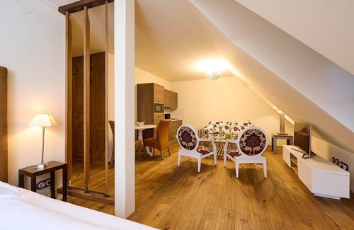 Grinzing Apartment | Sievering Art Apartments Steinfeder