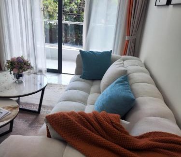 Kidono Apartment | Silent Nights at Lola's