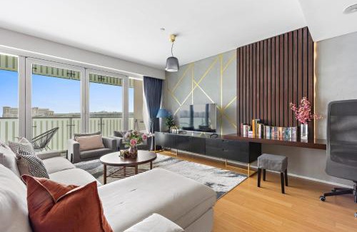 Al Raha Beach Apartment | Silkhaus Modern 2BDR Near Banks of Al Rahah