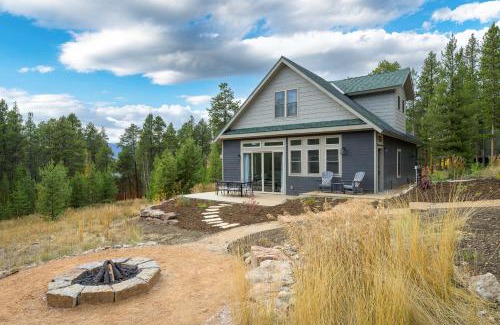 Sunset Ridge House | Silver Lining Circle home