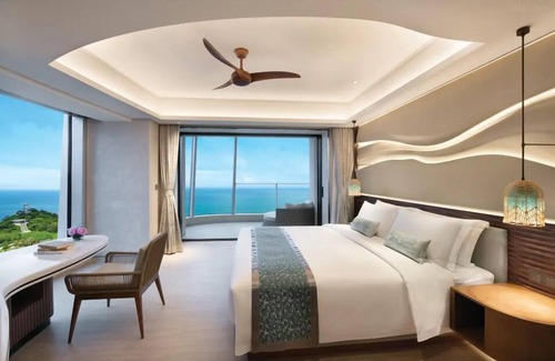 Huizhou Hotel | Silver Sands Hotel By RìChū
