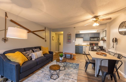 Snowshoe Condo | Silvercreek Lodge 1BR w/balcony, Mountain Escape