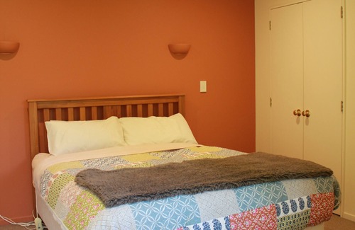 Kaiapoi Other | Silverstream Alpaca Farmstay and Tour