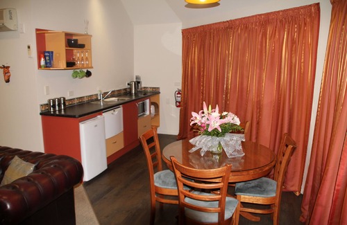 Kaiapoi Other | Silverstream Alpaca Farmstay and Tour
