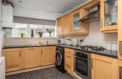 Thatto Heath House | Simons 2 bed home on the outskirts of Liverpool with great links to the City