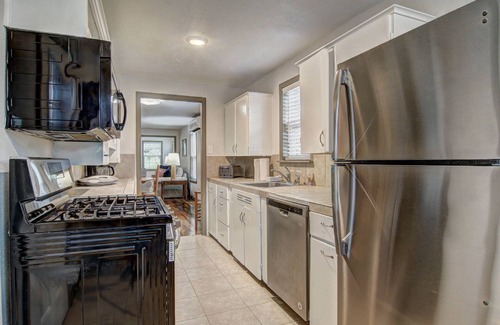 Rockport House | Simons Town 6031rpc 3 Bedroom Home by RedAwning