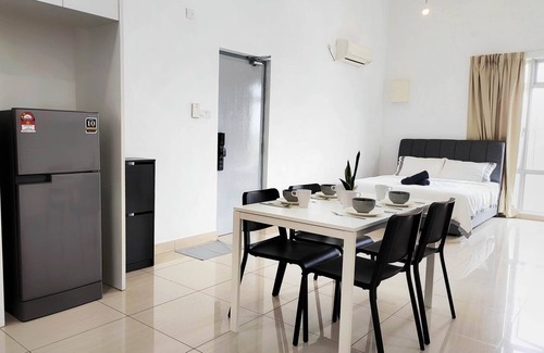 Tebrau Condo | Simple-4pax-Mount Austin-Ikea/Jusco/Golf/Netflix/Lvl 10