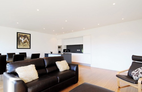 Laurieston Apartment | Simpsons Loan [273] is a Stunning Quartermile 2 bedroom apartment with secure private parking