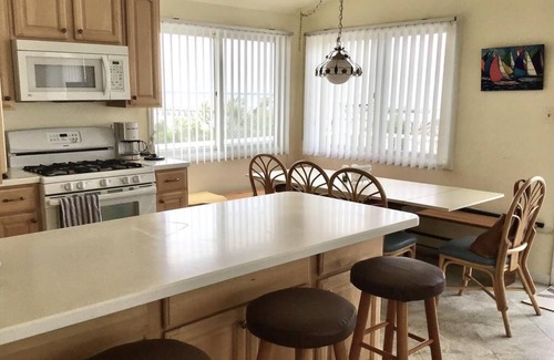 North Beach House | Single family close to bay and beach in North Beach