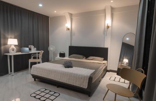 Wattana House | Single house 4BR parking and kitchen in Sukhumvit49-1