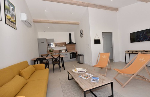 Saint Vivien House | Single-storey house 53m² with terrace and parking in St-Vivien
