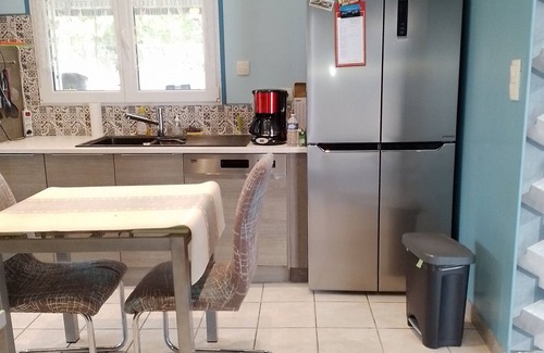 Allex House | Single-storey house.fenced garden, secure swimming pool, very quiet location