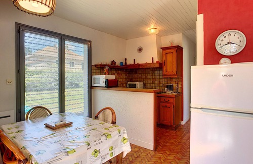 Jullouville-les-Pins House | Single-story house with garden, 200m from the beach, near shops