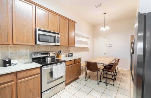 Denton House | Single Story|Pet-friendly|Prime Location|Near Parks, Lakes, and Trails #41174