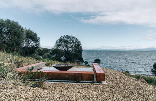White Beach House | Siren Tasmania