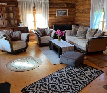 Setomaa Parish House | Sirgova puhkemaja koos suitsusaunaga