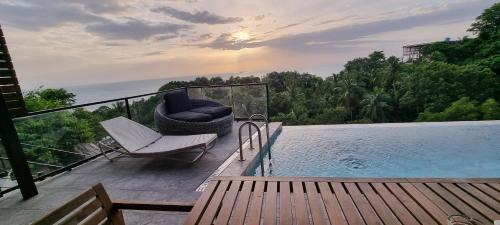 Haad Pleayleam Villa | Sis and Sea Villa