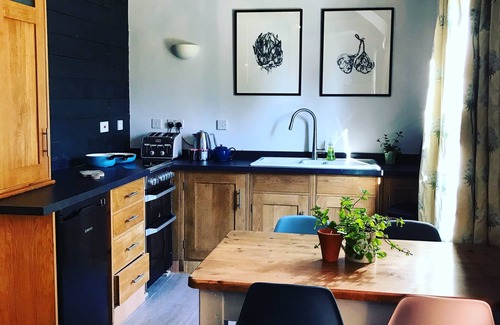 Abbess Roding House | Sissinghurst Stables in the Garden of England, sleeps 5, large enclosed garden.
