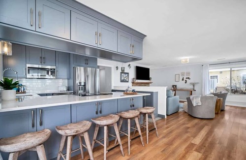 Westbrook Center House | Sister Sands - Waterfront Boho Beach House