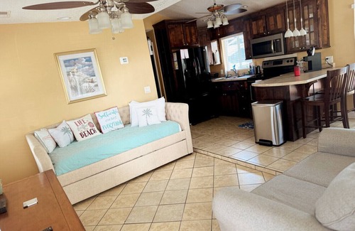 Surfside Beach Cottage | Site 1457 2bed 2bath Ocean lakes with cart