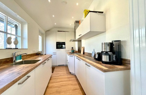 Koudekerke House | Situated directly behind the dunes, cosy holiday home where 1 dog is welcome