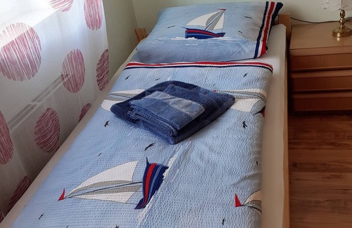 Gernsheim Apartment | Situated on the Rhine, but near mountain road, Odenwald and excursions