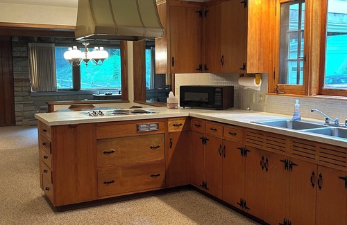 Ridgway House | Six bedroom house in beautiful Ridgway Pa! State Game lands in the back yard.