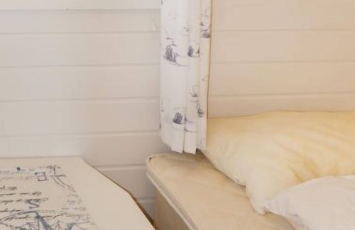 Lammetu House | Sjøbuvågen by Interhome