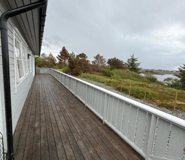 Smøla House | Sjarmerende hus på perlen Smøla 6 senger