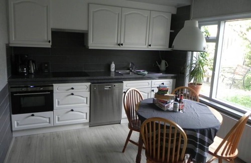 t Zand House | Sjeeltje Comfortable holiday residence