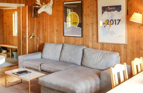 Svingvoll House | Skeisvegen by Interhome