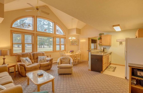 Woodstock House | Ski and Golf Retreat w/Amenities