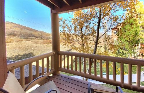 Park City Apartment | Ski Condo 1 mile to Deer Valley Gondola condo