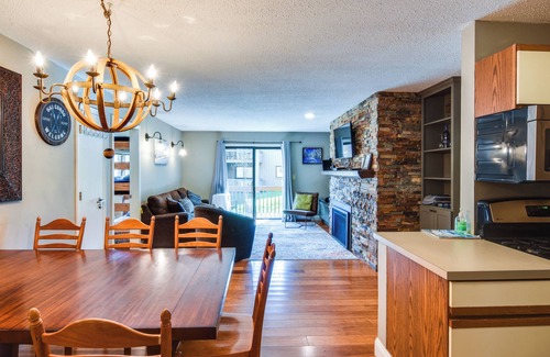 Great Valley Apartment | Ski-in/out & Golf Condo w/A/C at Holiday Valley!