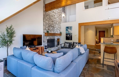 Upper Village House | SKI IN/OUT | Luxury Townhome | Private Hot Tub | Garage | Managed By Aloha Whistler