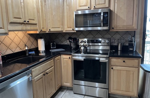 Steamboat Springs Condo | Ski-in/Out~Top Floor~Club 'B'~Awesome Views