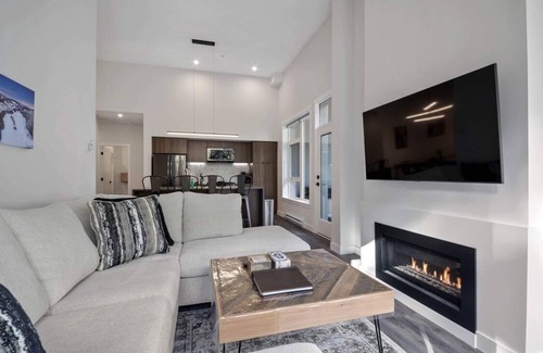 Sun Peaks Condo | Ski In /Ski Out, 3 Bed 2 Bath Condo w/Hot Tub