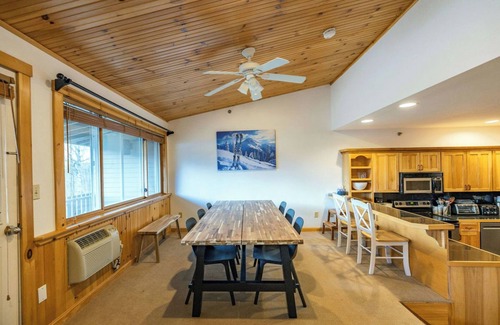 Sunday River Area Condo | Ski-in/Ski-out Fall Line Condo w/Indoor Heated Pool & Hot Tub