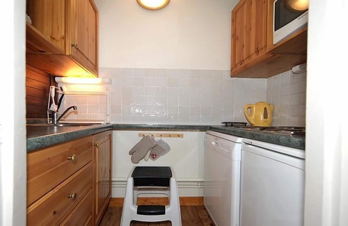 Reberty Apartment | Ski-in/ski-out & foot of the slopes, 5th floor, view mountain, balcony, tv, ski locker, 40m²